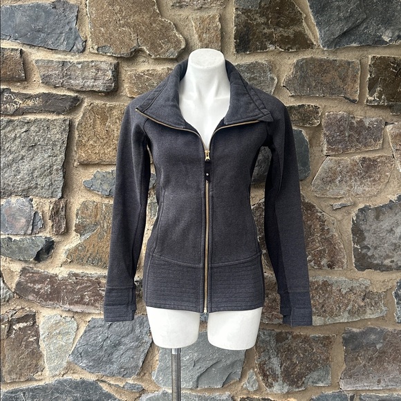 Lululemon Athletica Radiant Jacket II in Heathered Charcoal Gray Size 4 - Picture 1 of 6